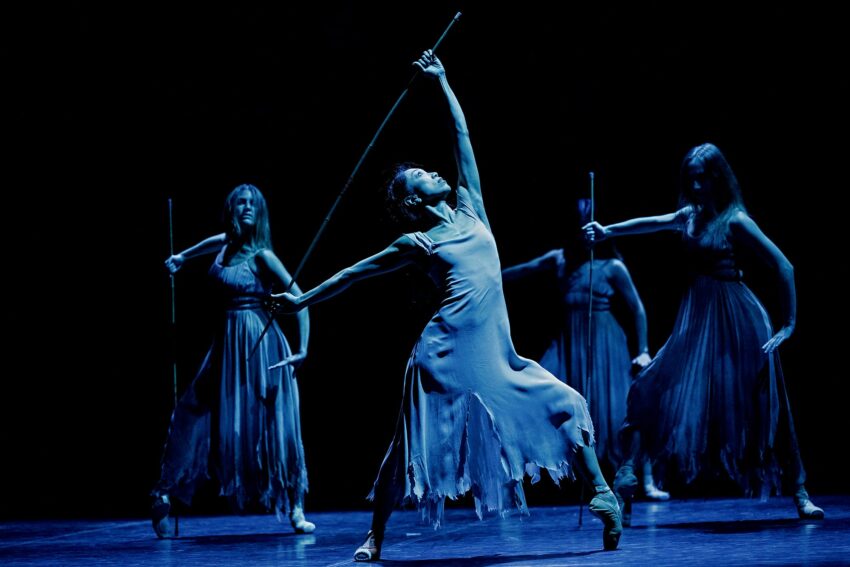 Erina Takahashi as Giselle in Akram Khans Giselle